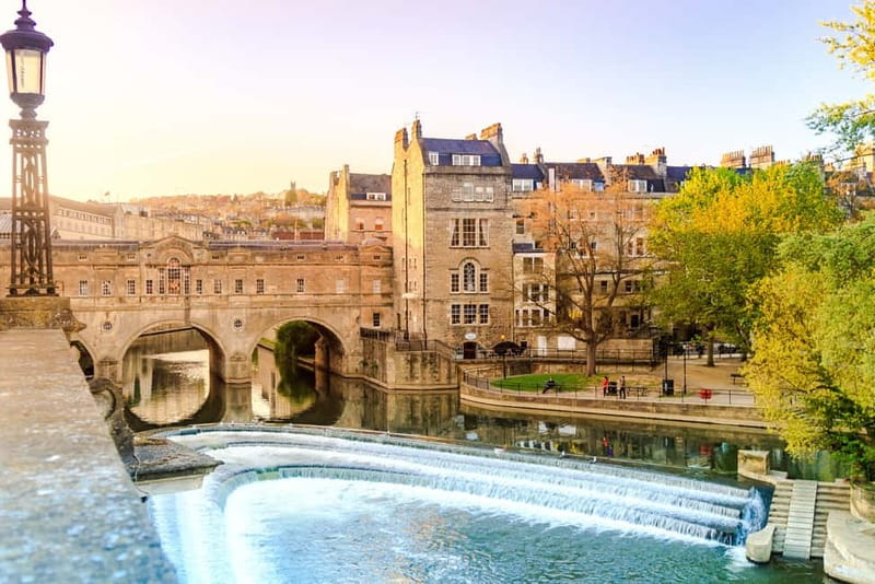 From London: Stonehenge and Bath Full-Day Tour with Guide - Bath’s Georgian streets and Roman past