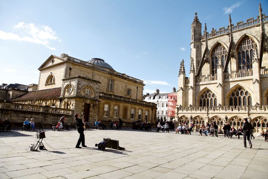 From London: Stonehenge Private Inner Circle Tour with Bath - Key points to know before booking
