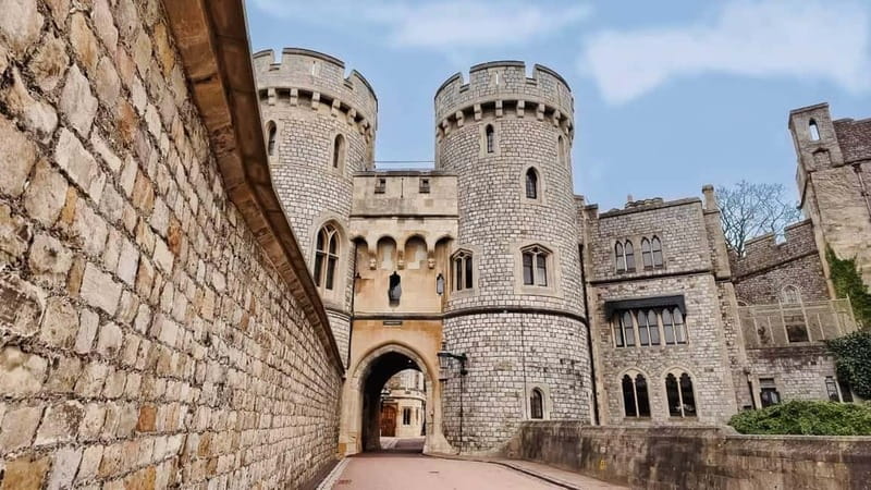 From London: Stonehenge & Windsor Castle Tour with Tickets - The coach transfer to Windsor