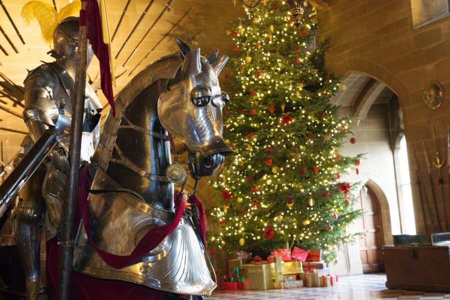 From London: Warwick, Oxford, Stratford & Cotswolds Day Tour - Warwick Castle: the day’s strongest stop