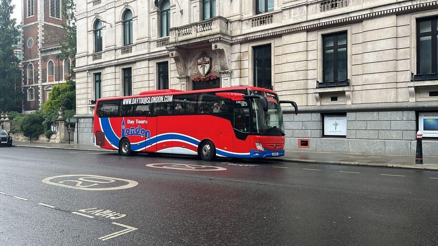 From London: White Cliffs of Dover and Canterbury Day Trip - Canterbury Cathedral and the extra admission cost