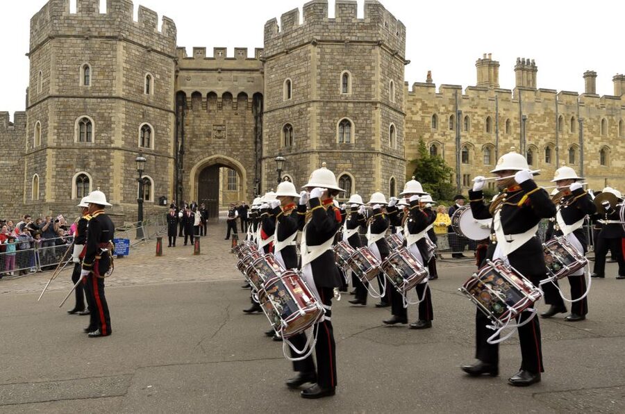 From London: Windsor Castle Afternoon Sightseeing Tour - Practical timing and meeting-point advice