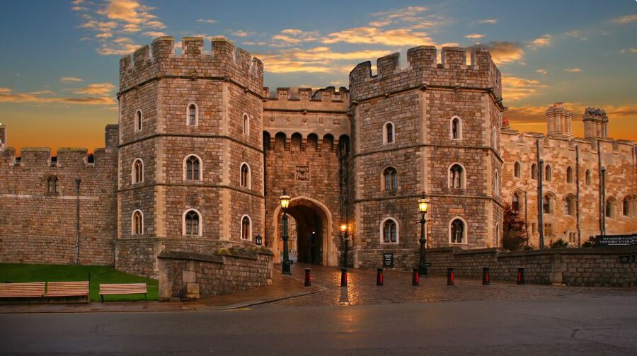 From London: Windsor Castle and Stonehenge Day Trip - Booking details worth checking before you go