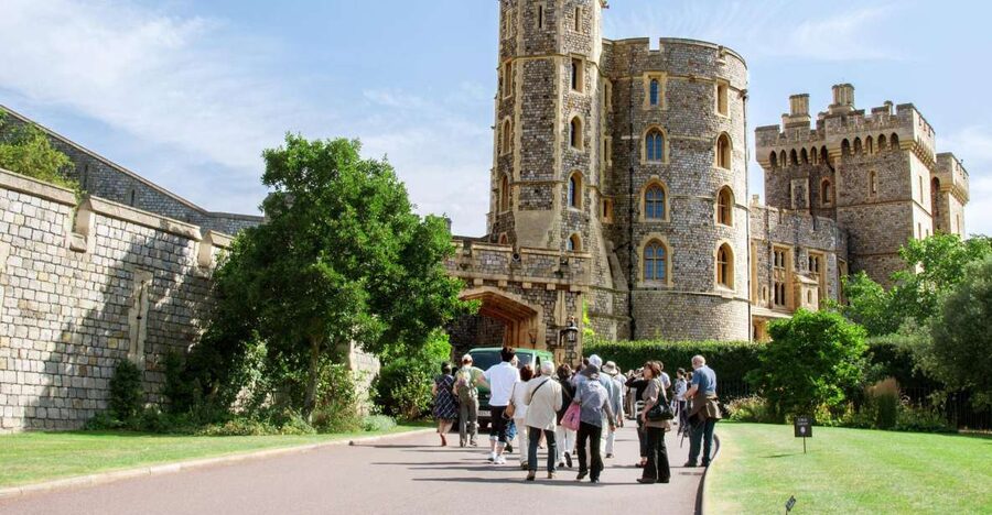 From London: Windsor Castle, Bath, and Stonehenge Day Trip - Is $182 good value?