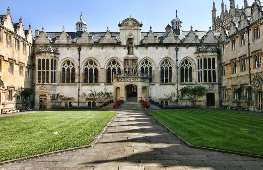 From London: Windsor, Oxford & Stonehenge Full-Day Trip - Which kind of visitor will enjoy this most?