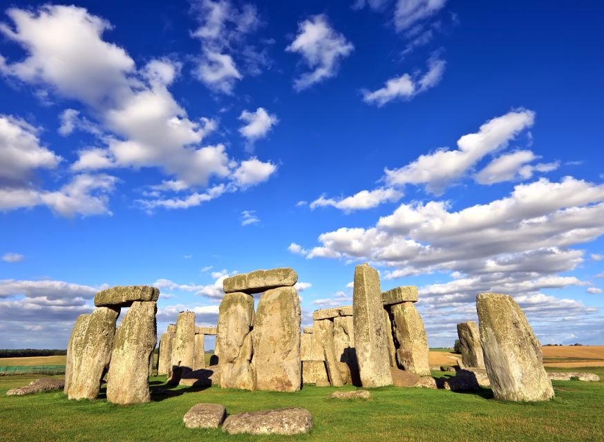 From London: Windsor, Oxford & Stonehenge Full-Day Trip - Practical details that can save your day