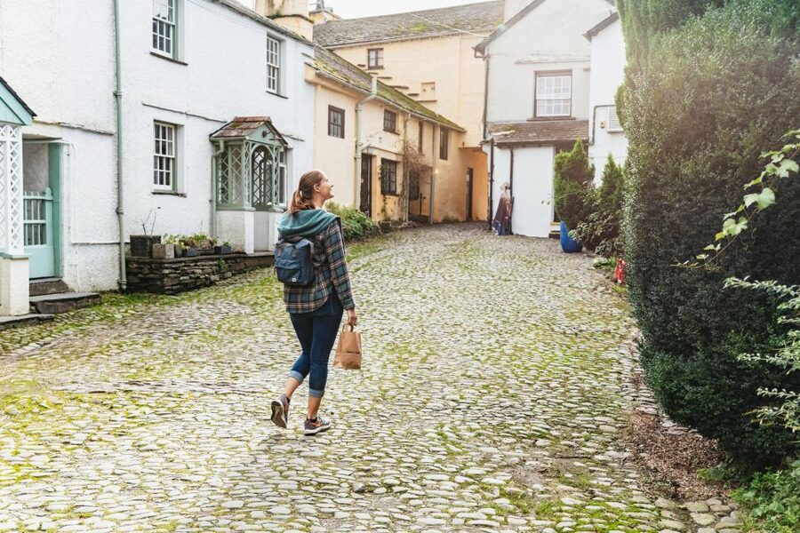 From Manchester: Lake District Bus Tour & Windermere Cruise - Grasmere: gingerbread, Wordsworth, and a useful lunch stop
