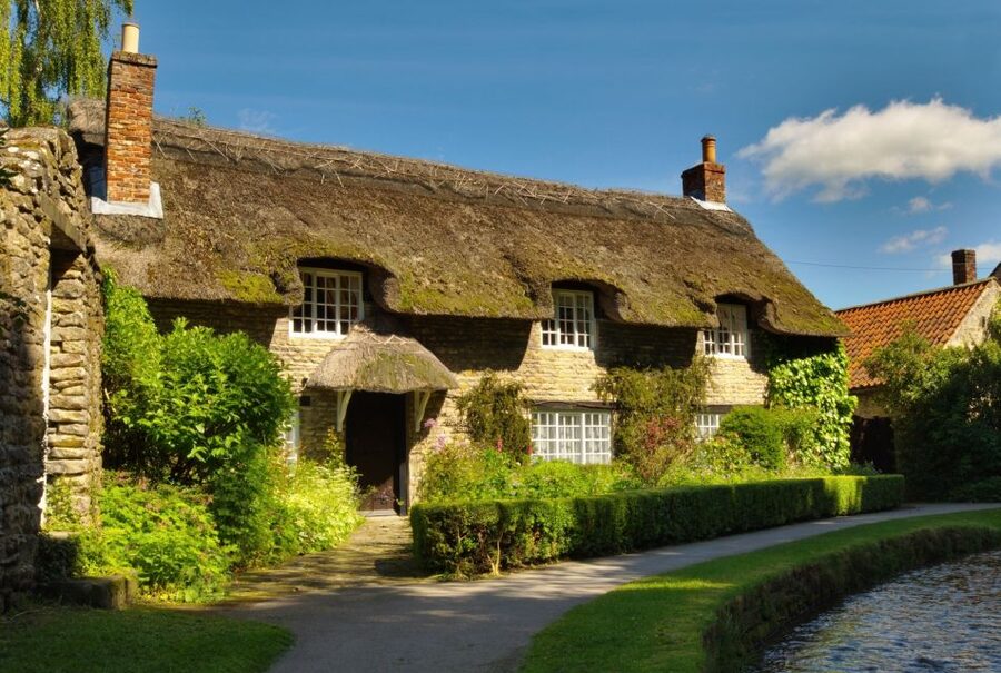 From Oxford: Cotswolds Towns and Villages Small Group Tour - Burford offers a taste of a historic market town