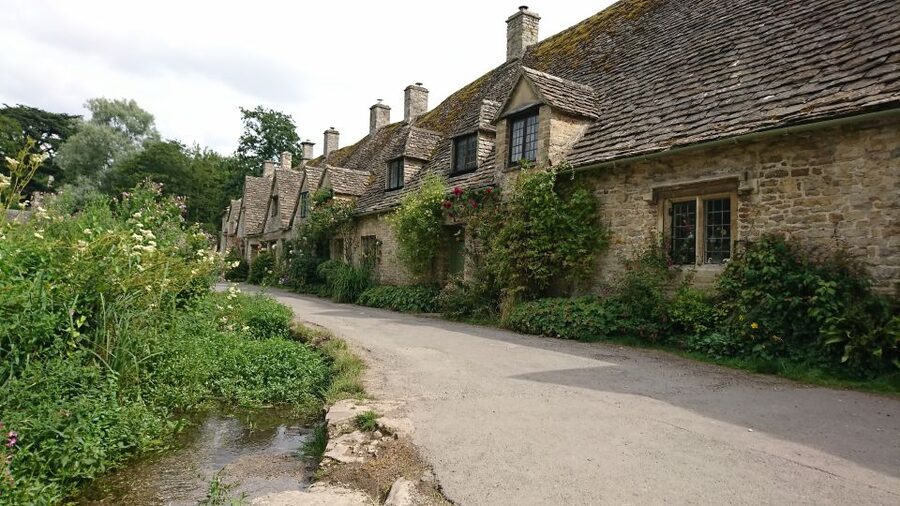 From Stratford-on-Avon/Moreton-in-Marsh: Cotswolds Day Tour - Chipping Campden: One Hour in a Historic Wool Town