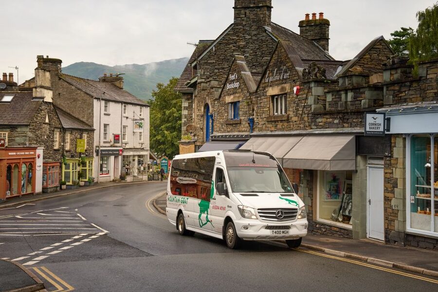 From Windermere: Ten Lakes Full-Day Tour of Lake District - How the guides shape the experience
