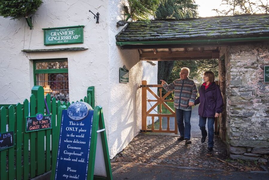 From Windermere: Ten Lakes Full-Day Tour of Lake District - Why a full day by mini-coach makes sense