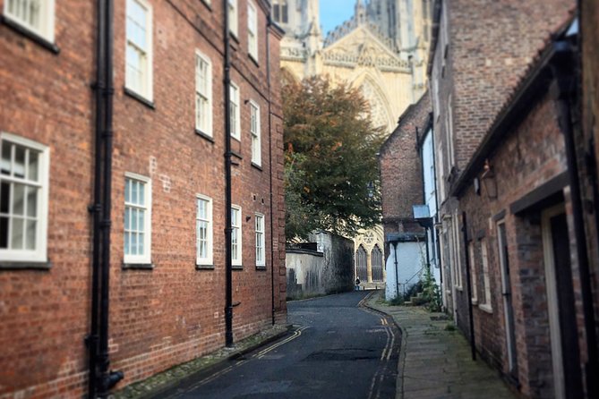 Fun, Flexible Treasure Hunt Around York with Cryptic Clues & Hidden Gems - How the phone-based treasure hunt works in York