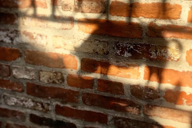 Fun, Flexible Treasure Hunt Around York with Cryptic Clues & Hidden Gems - Barley Hall: looking beyond York’s famous streets