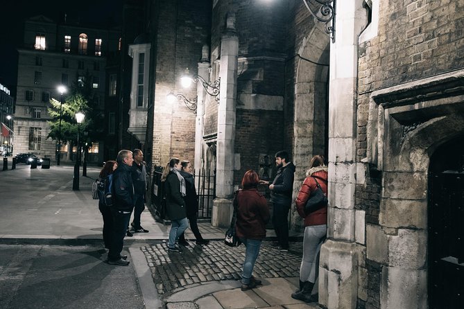 Ghost, Ghouls and Gallows Tour : Guided Tour with Boat Ride - Starting under the lights near Green Park