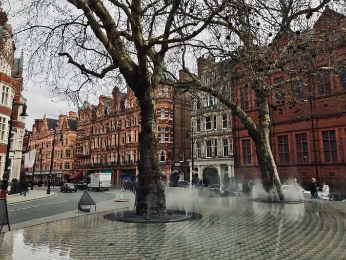Ghosts and Legends of Mayfair Walking Tour - London - Starting at Grosvenor Square, where polite London turns strange