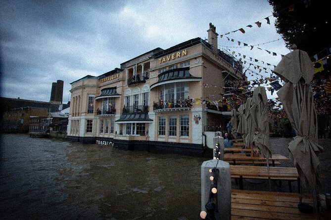 Ghosts of Greenwich: London's Haunted Walking Tour - Meeting the guide beside the Cutty Sark