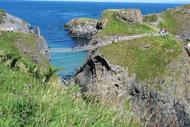 Giant's Causeway and Belfast City Murals Tour inc Game of Thrones Dark Hedges - Cruise pickup and the risk of lost time