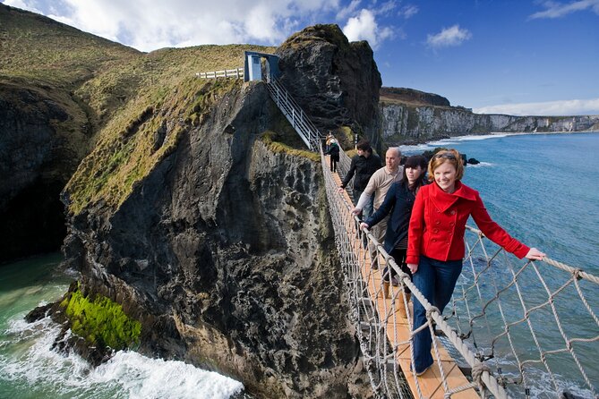 Giant's Causeway and Belfast City Murals Tour inc Game of Thrones Dark Hedges - Guides can make or break the day