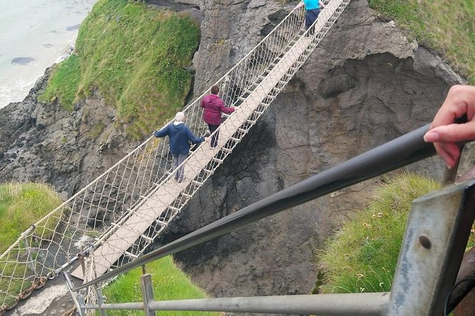 Giant's Causeway Full Day Tour from Belfast - Lunch, timing, and the small practical compromises