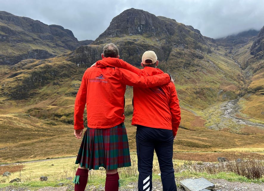 Glasgow: Glencoe, Scenic Walk & Scottish Highlands Tour - Luss and the first view of Loch Lomond