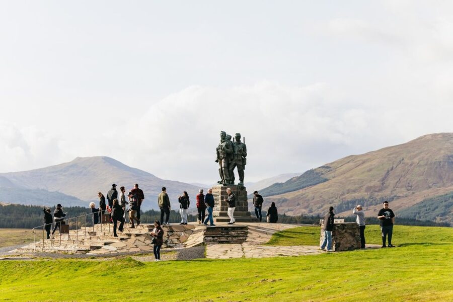 Glasgow: Loch Ness, Glencoe and Highlands Tour with Cruise - Pitlochry: a charming final stop