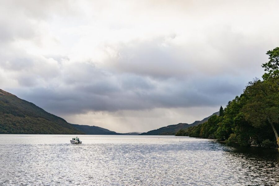 Glasgow: Loch Ness, Glencoe and Highlands Tour with Cruise - Loch Lomond: a brief first taste