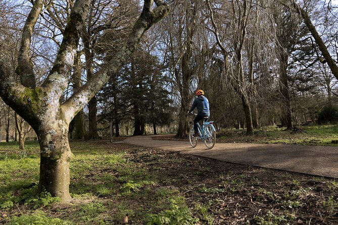 Guided Cycle Tours of Cardiff - Cardiff Castle: a fast introduction to the city