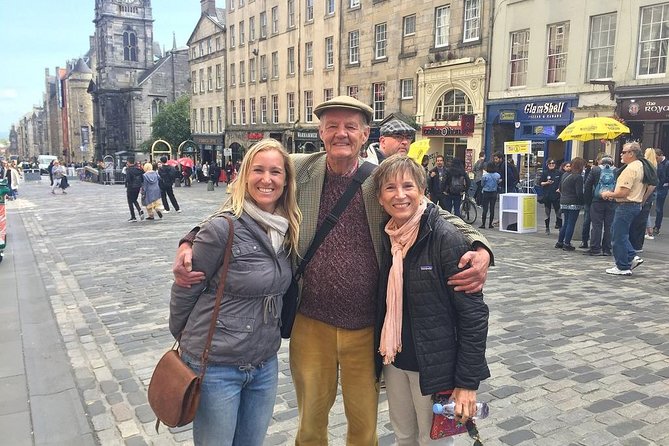 Guided Edinburgh Private Walking Tour - Edinburgh Castle: a powerful exterior introduction