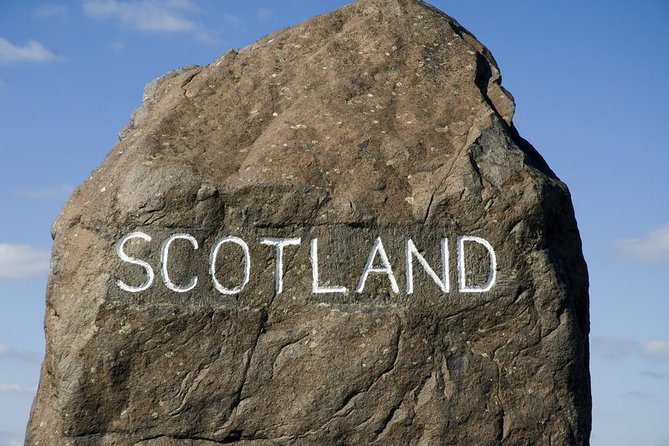 Hadrian's Wall & The Borders Tour from Edinburgh Incl. Admission - How good is the transport and group size?