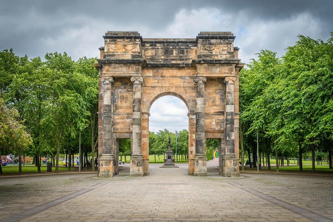 Half-Day Private Glasgow Must-Sees Tour - George Square gives you the city’s front door