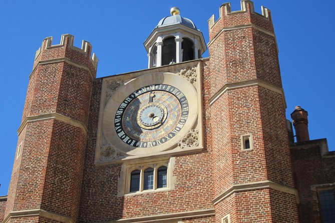 Hampton Court Palace 3hr tour: Henry VIII's & William III's intriguing Palaces - Why Hampton Court deserves three focused hours