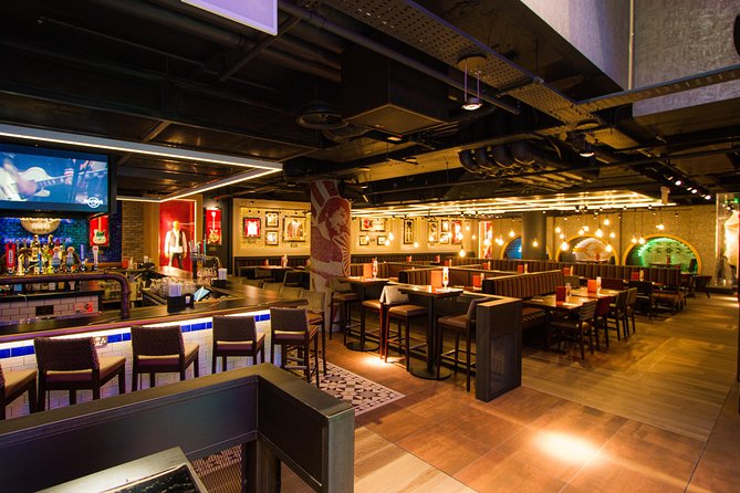 Hard Rock Cafe Piccadilly Circus with Set Menu for Lunch or Dinner - What You Can Order for the Main Course