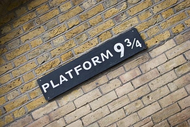 Harry Potter Film Locations Guided Walking Tour - Westminster Tube Station and the city between scenes