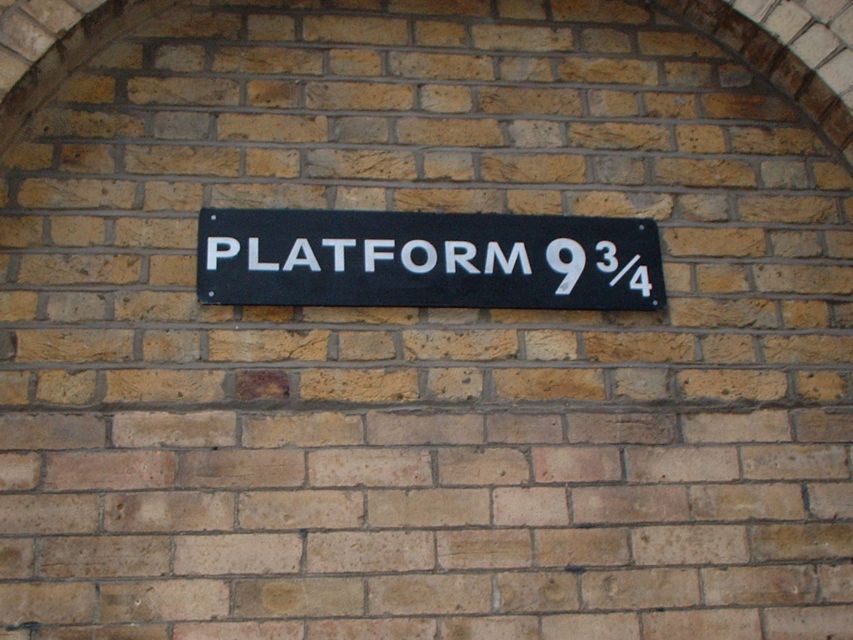 Harry Potter film locations Tour in London - Harry’s broomstick flight along the Thames