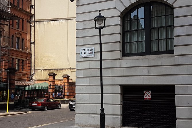 Harry Potter London Sights and Film Locations - Private Tour - King’s Cross and the Platform 9 ¾ timing trap