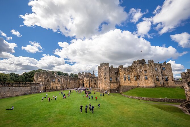 Harry Potter's Alnwick Castle and Scottish Borders Day Trip - Practical advice for making the day work