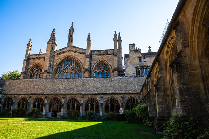Harry Potter Walking Tour of Oxford Including New College - New College: the tour’s strongest location