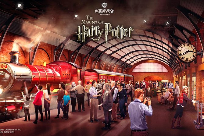 Harry Potter Warner Bros. Studio Tour with Transport from London - Arriving at Warner Bros. Studio Tour London