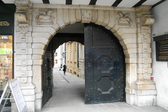Hidden London Walking Tour - Fleet Street and the newspaper connection