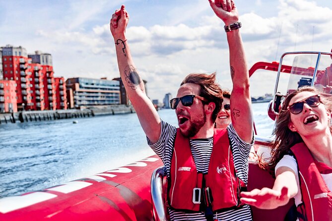 High-Speed Thames River Speedboat in London - What the $90.08 price really buys