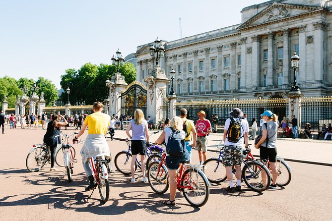 Highlights of Royal London Bike Tour including Hyde Park - Hyde Park brings open space after central London