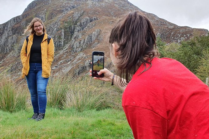 HOLYHEAD SHORE EXCURSION: North Wales Adventure - Sightseeing Day Trip Tour - Caernarfon Town Walls and Castle: give this stop first priority