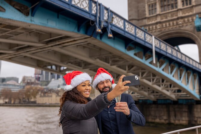 Hop-On Hop-Off Sightseeing River Cruise on the Thames - Comfort, drinks, and boarding details