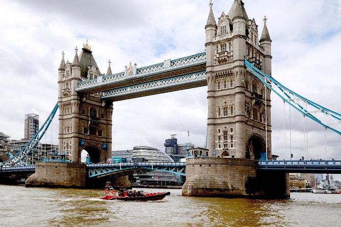 Iconic Sights of London: High-Speed Boat Trip - How good is the commentary?