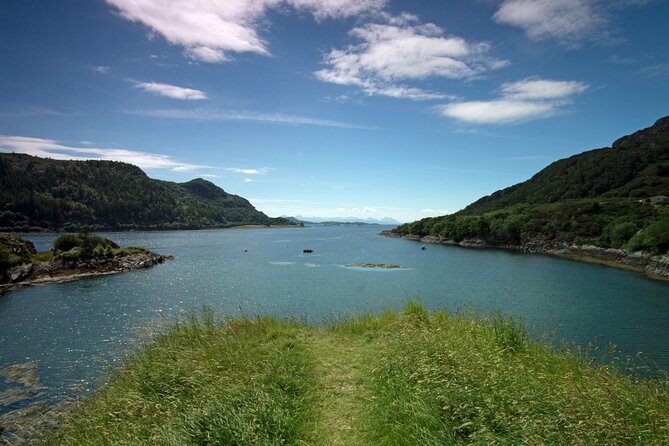 Inverness: 2-Day Isle of Skye, The Fairy Pools & Highland Castles - Sligachan and lunch in Broadford