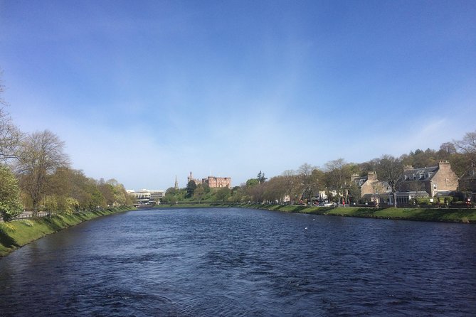 Inverness Bike Tour a 2 hours guided bike tour around the Waterways of Inverness - The Ness Islands and their wooded paths