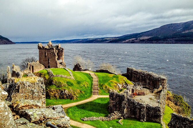 Inverness Highlands Bucket List Tour - The guides make the small group worthwhile
