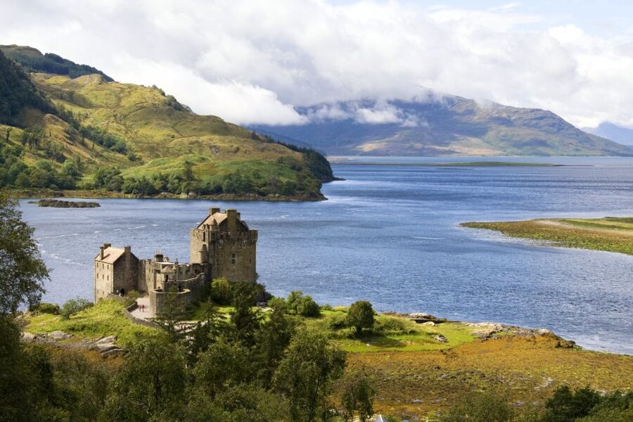 Inverness: Isle of Skye and Eilean Donan Castle Day Trip - Kilt Rock adds cliffs and sea spray