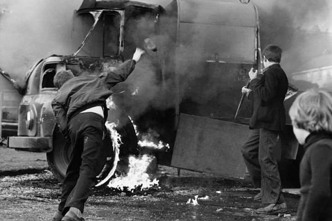 IRA Troubles Conflict Private Tour Museum Graves Murals and Political Analysis - Bobby Sands, hunger strikes, and the Garden of Remembrance