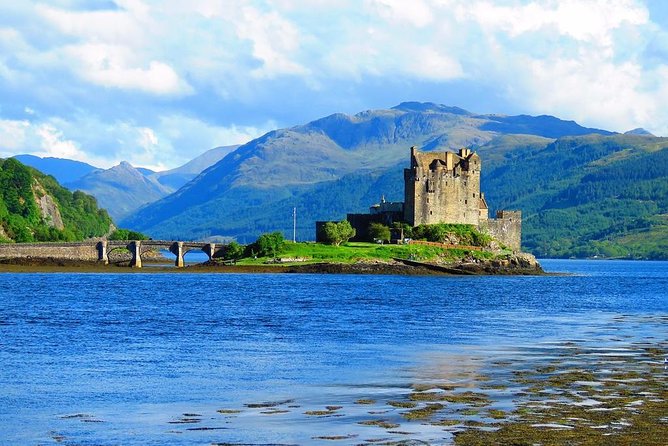 Isle of Skye Full Day Private Tour from Inverness - Eilean Donan Castle: the classic photo stop